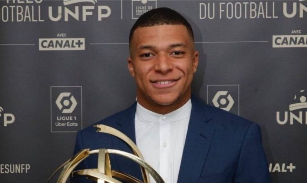 11 Lojtarët Më Të Mirë Të PSG: Një Vështrim I Afërt 11 Lojtarët Më Të Mirë Të PSG: Një Vështrim I Afërt