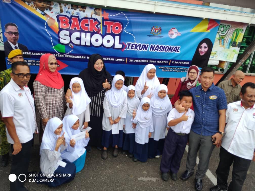 125 Murid Asnaf Sibu Terima Bantuan Kembali Ke Sekolah Tabung Baitulmal Sarawak 2025