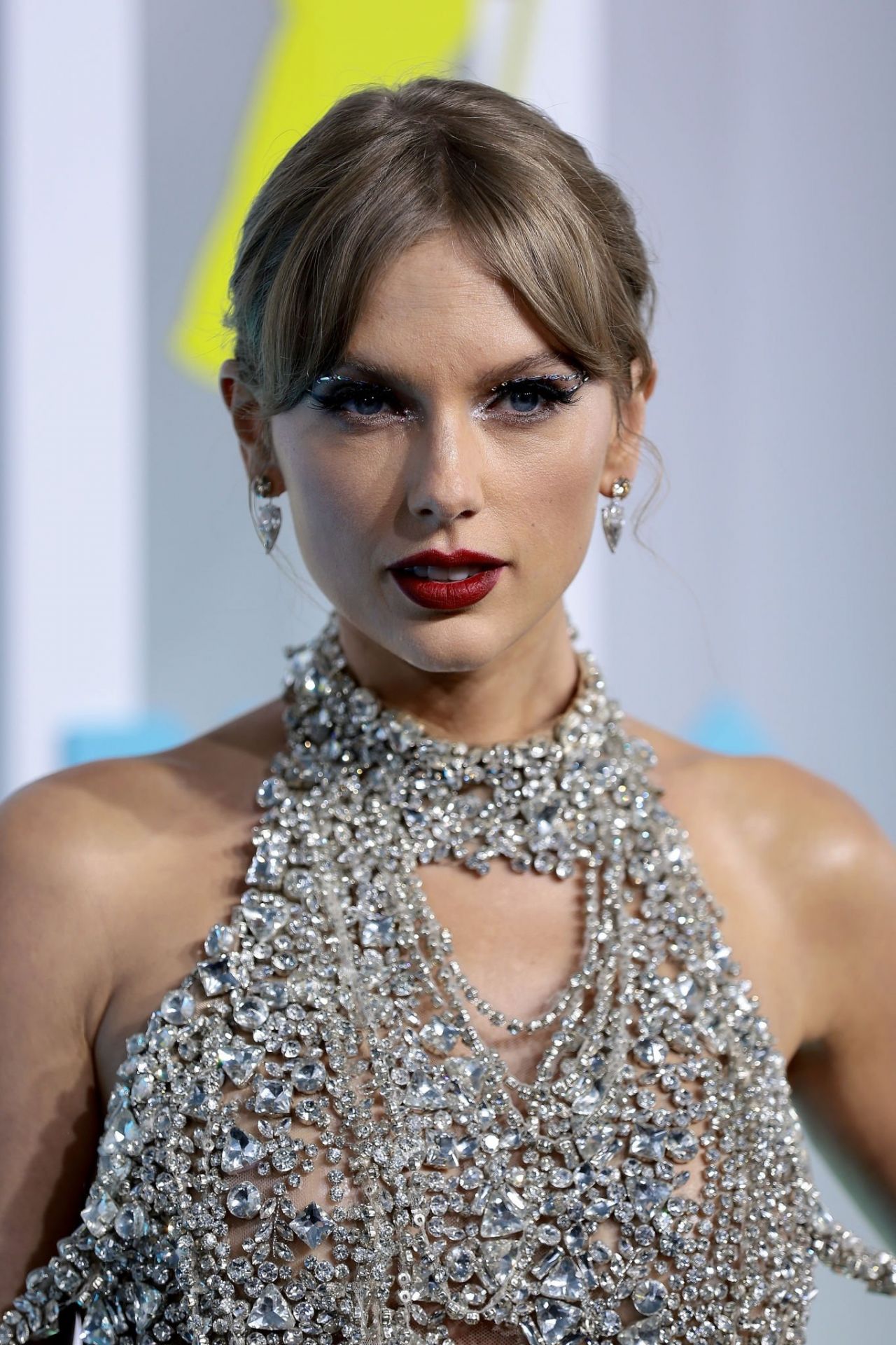 2025 American Music Awards: Taylor Swift And Beyoncé Nominated