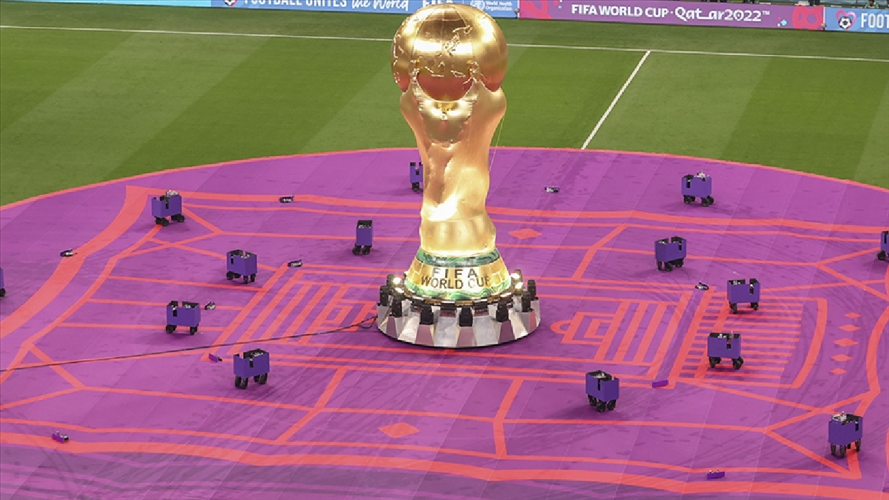 2026 Dünya Kupası: Hasselbaink, Ronaldo'nun Emekli Olması Gerektiğini Söyledi
