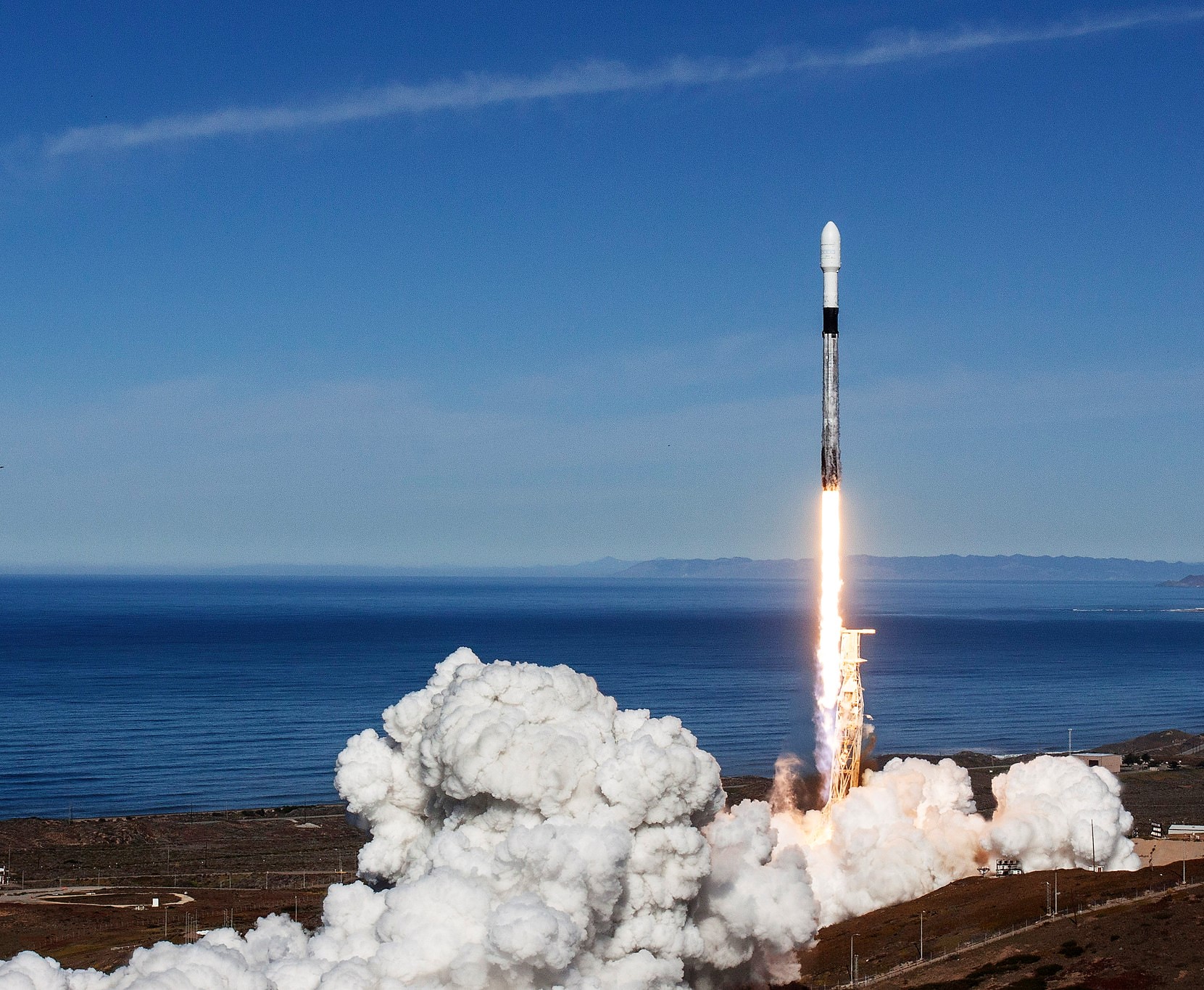 28 Starlink Satellites Launched: SpaceX Falcon 9 Marks Another Successful Mission 28 Starlink Satellites Launched: SpaceX Falcon 9 Marks Another Successful Mission