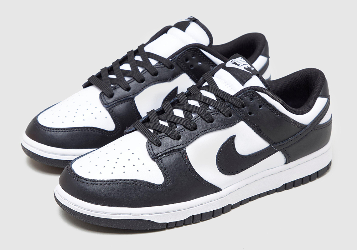 40% Off Select Sneakers: Shop Nike Air, Dunks, Jordans At Foot Locker 40% Off Select Sneakers: Shop Nike Air, Dunks, Jordans At Foot Locker