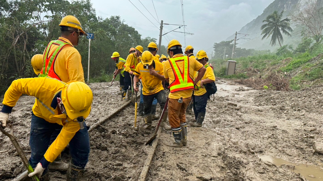強降雨襲擊北迴線:台鐵5/19緊急調整列車疏運 強降雨襲擊北迴線:台鐵5/19緊急調整列車疏運
