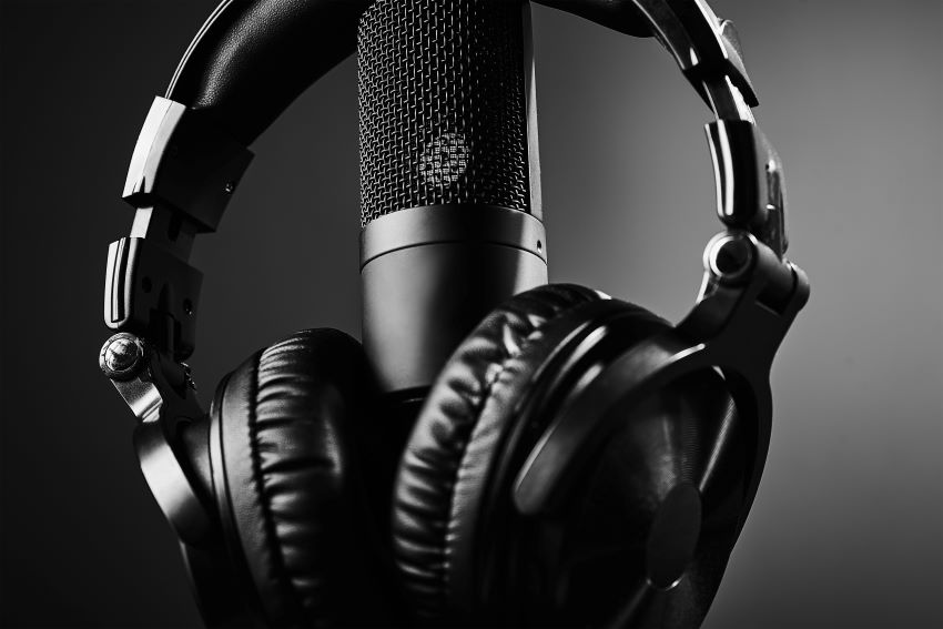 5 Podcasts Imperdibles Para Amantes Del Misterio, Suspenso Y Terror 5 Podcasts Imperdibles Para Amantes Del Misterio, Suspenso Y Terror