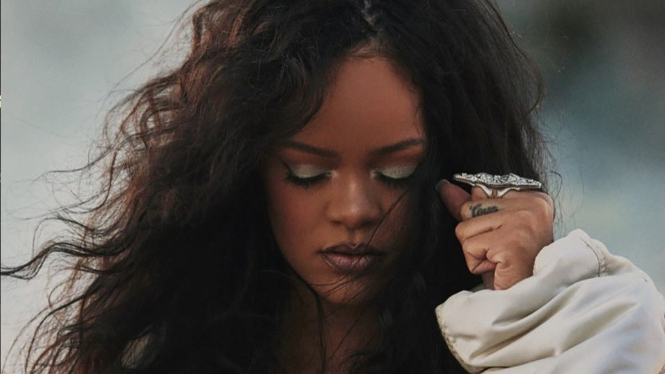 6 Billion Streams: The Story Behind Rihanna's 5-Minute Song 6 Billion Streams: The Story Behind Rihanna's 5-Minute Song
