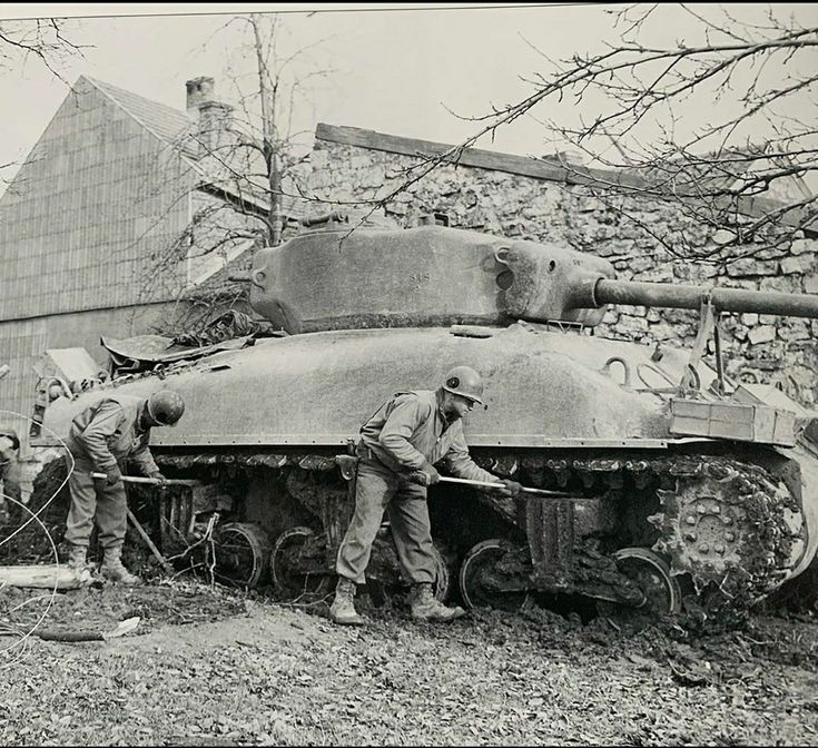 98-Year-Old Veteran Uses Sherman Tank To Demolish Tesla 98-Year-Old Veteran Uses Sherman Tank To Demolish Tesla