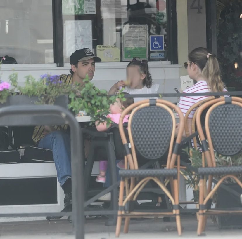 A Couple's Fight, Joe Jonas's Response: A Funny Story A Couple's Fight, Joe Jonas's Response: A Funny Story