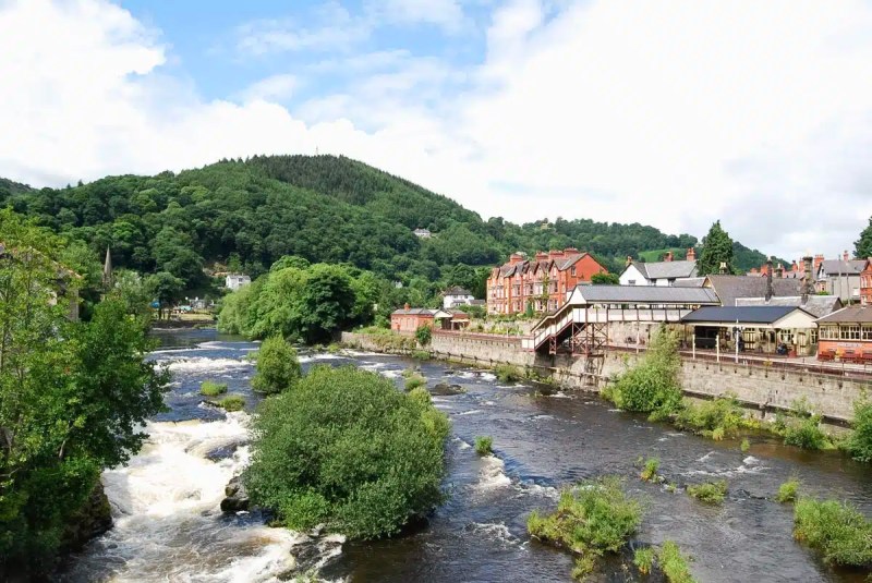 A Visitor's Guide To Wrexham, Wales A Visitor's Guide To Wrexham, Wales