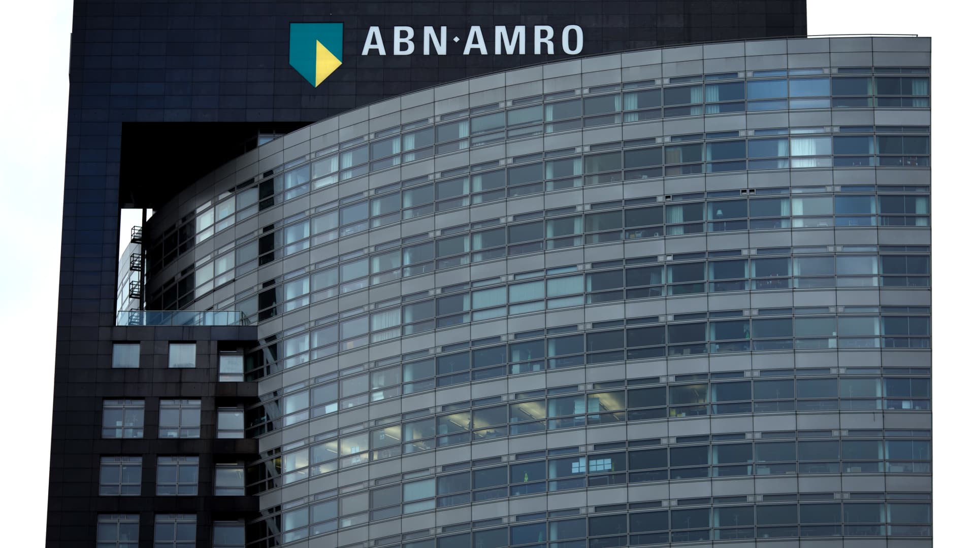 ABN Amro Facing Dutch Central Bank Scrutiny For Bonus Payments ABN Amro Facing Dutch Central Bank Scrutiny For Bonus Payments
