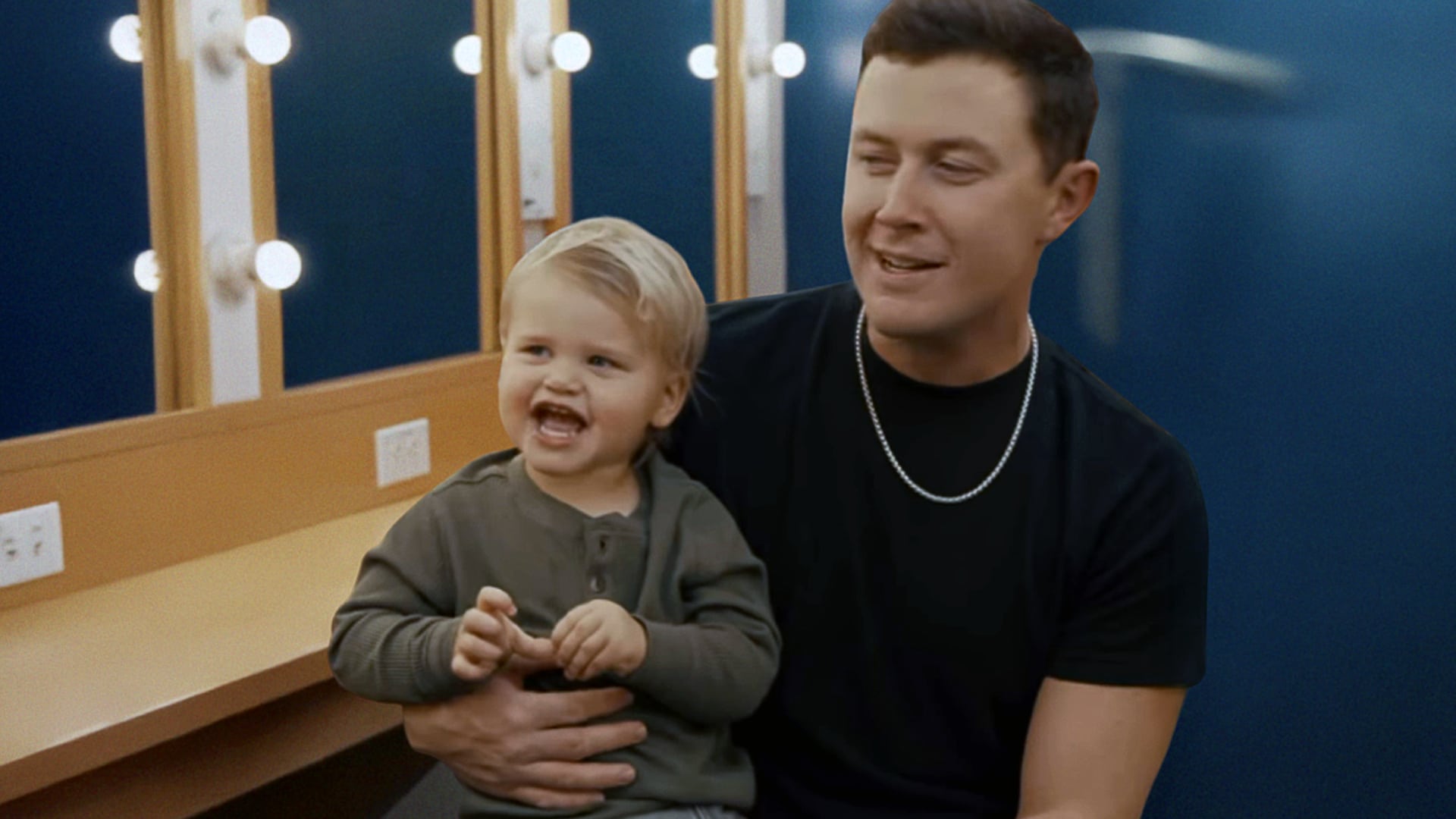 Adorable Video: Scotty McCreery's Son Honors George Strait Adorable Video: Scotty McCreery's Son Honors George Strait
