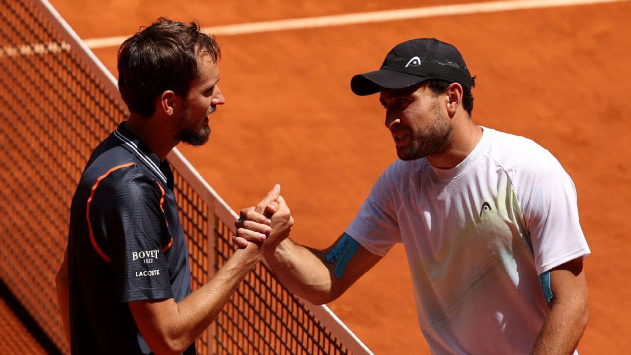 Alcaraz Advances, Passaro Causes Upset: Italian International Tennis Action Alcaraz Advances, Passaro Causes Upset: Italian International Tennis Action
