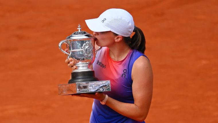 Alcaraz Confident, Swiatek Struggles: French Open 2024 Preview Alcaraz Confident, Swiatek Struggles: French Open 2024 Preview