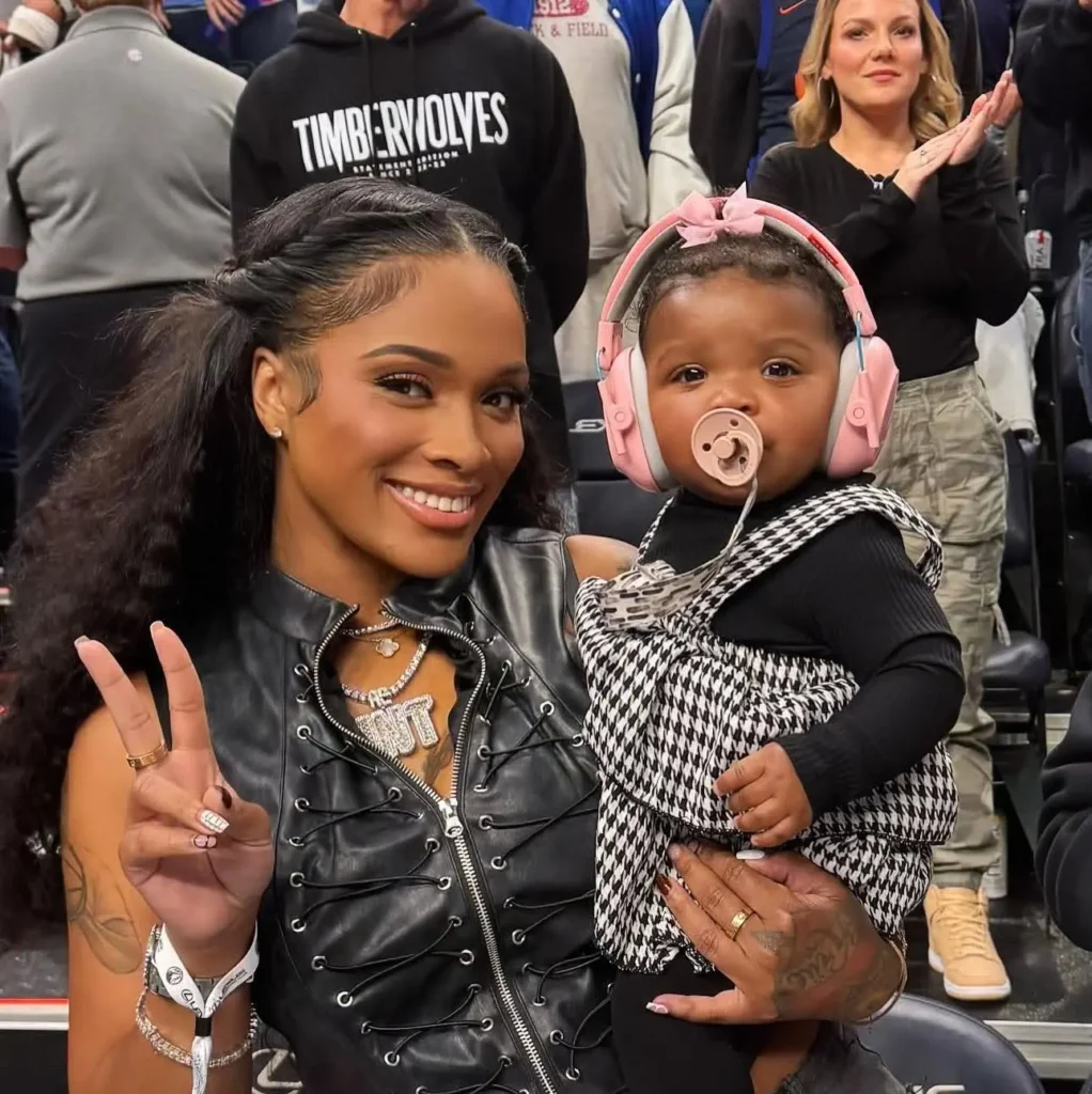 Alleged Text Messages Surface: Anthony Edwards, Ayesha Howard, And A Pregnancy Alleged Text Messages Surface: Anthony Edwards, Ayesha Howard, And A Pregnancy