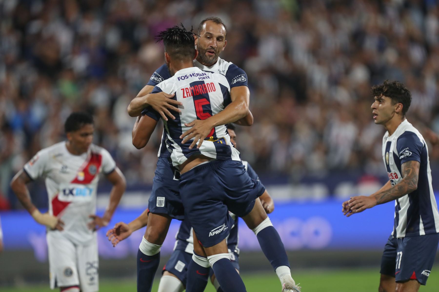 Análisis Del Partido: Talleres Derrota 2-0 A Alianza Lima Análisis Del Partido: Talleres Derrota 2-0 A Alianza Lima