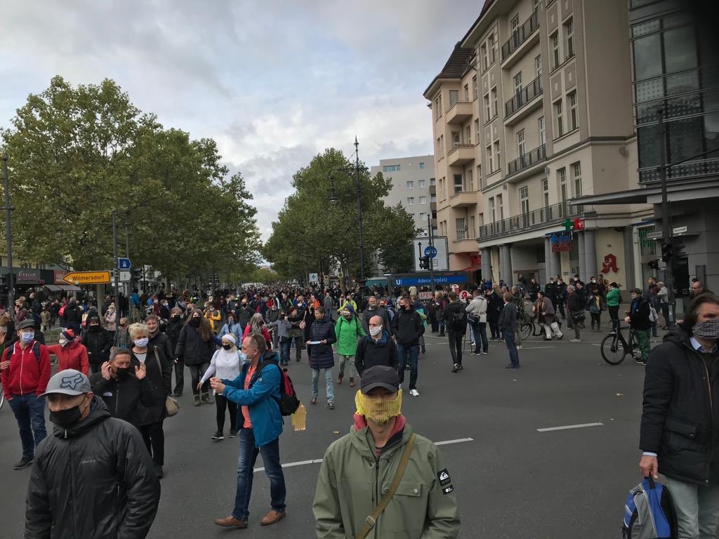 Analiza Prosvjeda U Teslinom Izložbenom Prostoru U Berlinu Analiza Prosvjeda U Teslinom Izložbenom Prostoru U Berlinu
