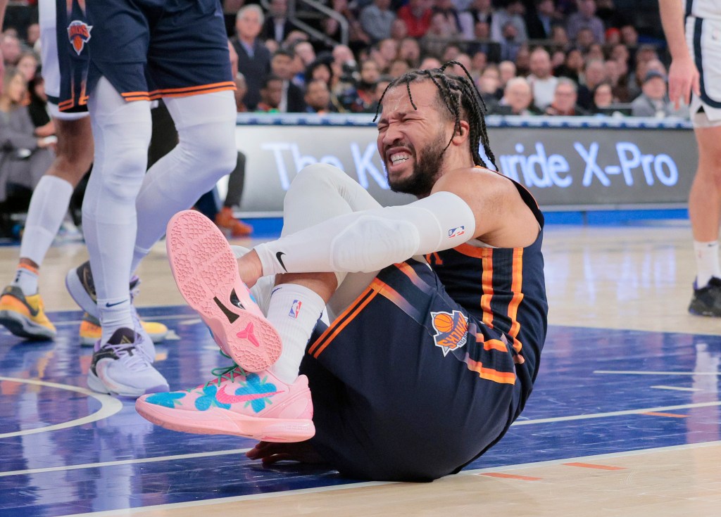 Ankle Injury Forces Jalen Brunson Out Of Knicks-Lakers Game Ankle Injury Forces Jalen Brunson Out Of Knicks-Lakers Game