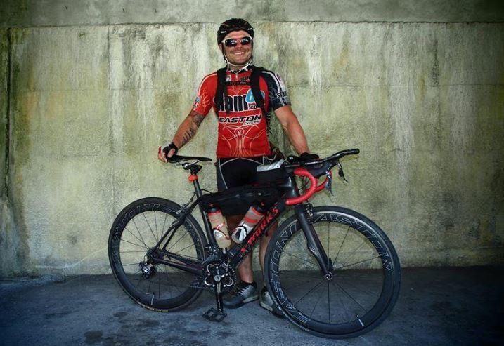 Australian Foot Race: Man Sets Record For Fastest Crossing Australian Foot Race: Man Sets Record For Fastest Crossing