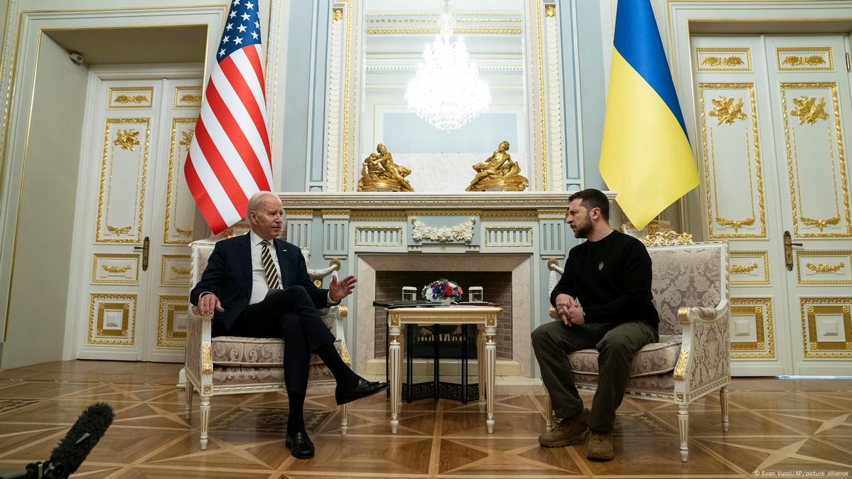 Байден На Виставі Та Інавгурації: Аналіз Його Зовнішності Байден На Виставі Та Інавгурації: Аналіз Його Зовнішності