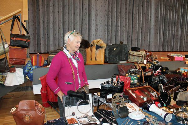 Besuch Lohnt Sich: Kunst- Und Vintagemarkt Auf Dem Coty-Gelände In Köln-Bickendorf Besuch Lohnt Sich: Kunst- Und Vintagemarkt Auf Dem Coty-Gelände In Köln-Bickendorf