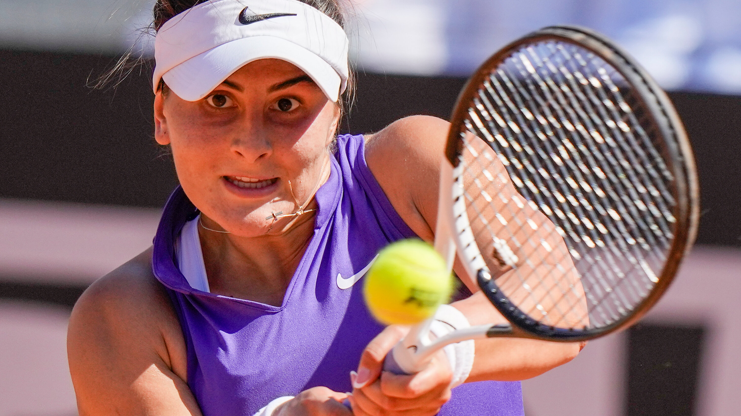 Bianca Andreescu's Dominant Straight-Sets Win Propels Her To Italian Open Fourth Round Bianca Andreescu's Dominant Straight-Sets Win Propels Her To Italian Open Fourth Round