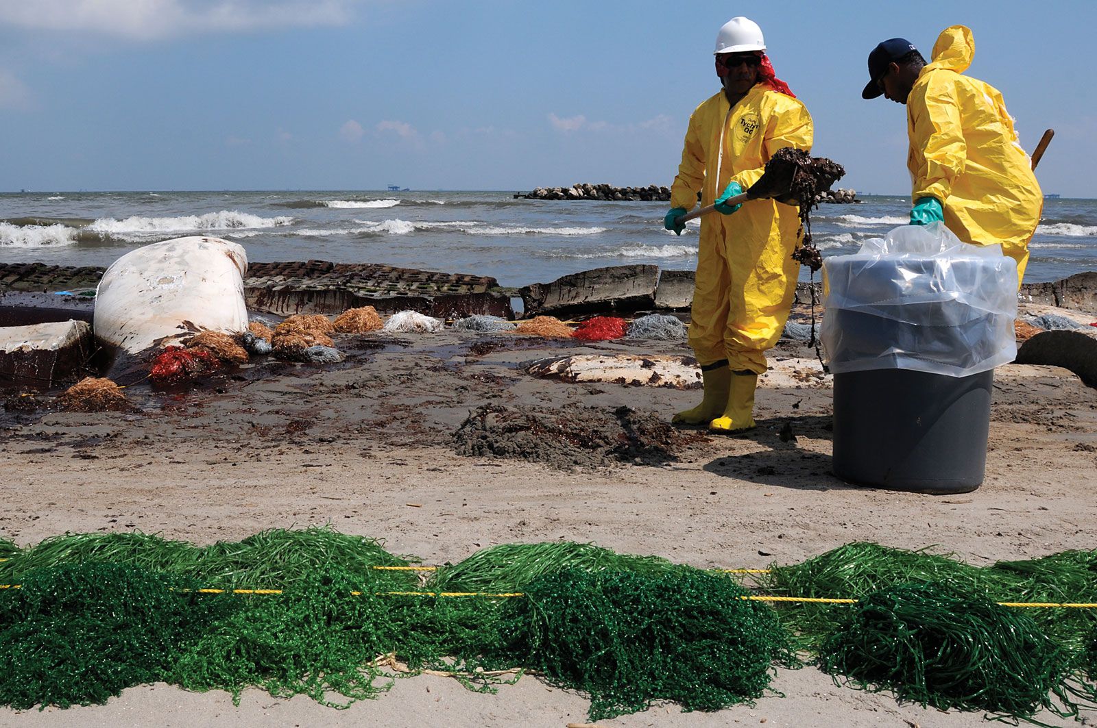 Black Sea Beaches Closed: Russia's Response To Major Oil Spill