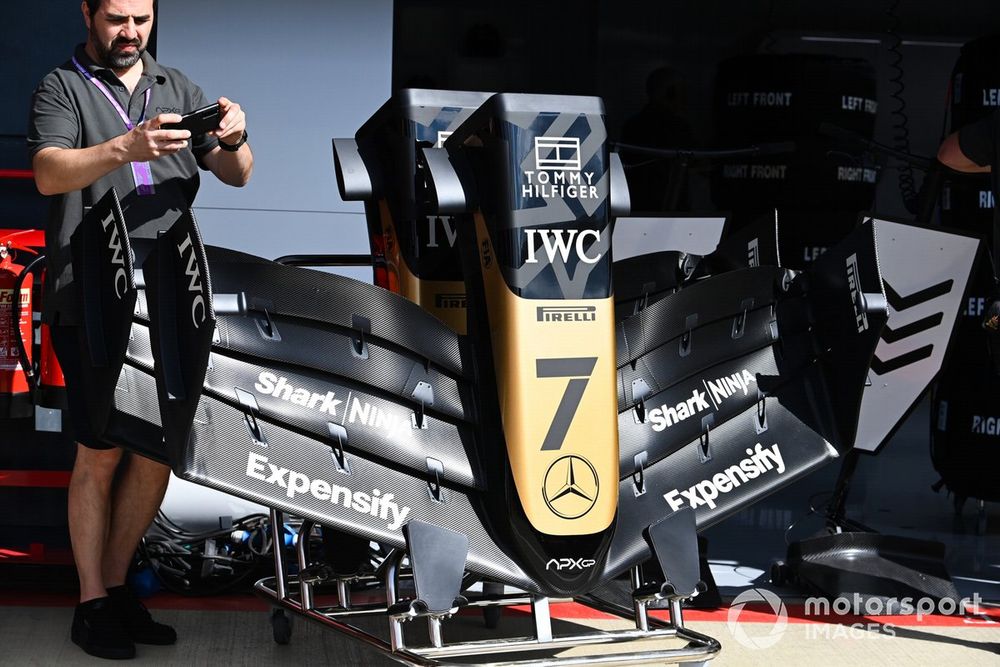 Brad Pitt's F1 Movie: Apple Maps Collaboration Revealed Brad Pitt's F1 Movie: Apple Maps Collaboration Revealed
