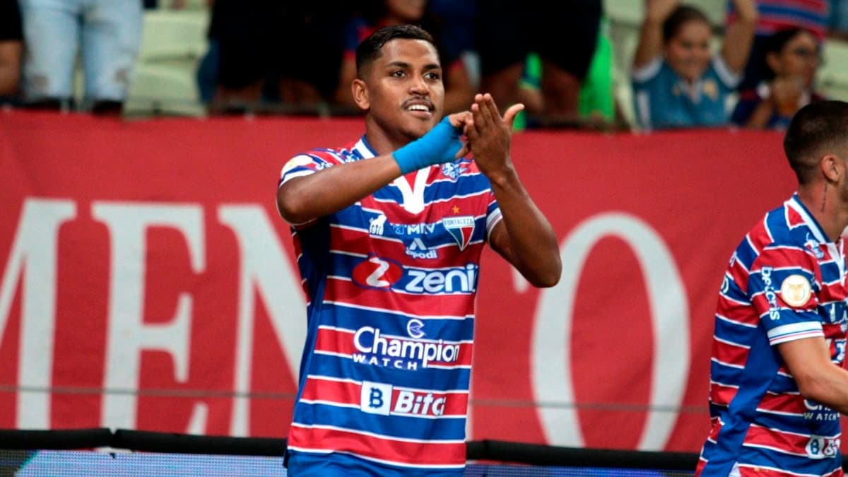 Brasileirão: De Arrascaeta Brilha, Flamengo Vence Grêmio Com Show Do Uruguaio Brasileirão: De Arrascaeta Brilha, Flamengo Vence Grêmio Com Show Do Uruguaio
