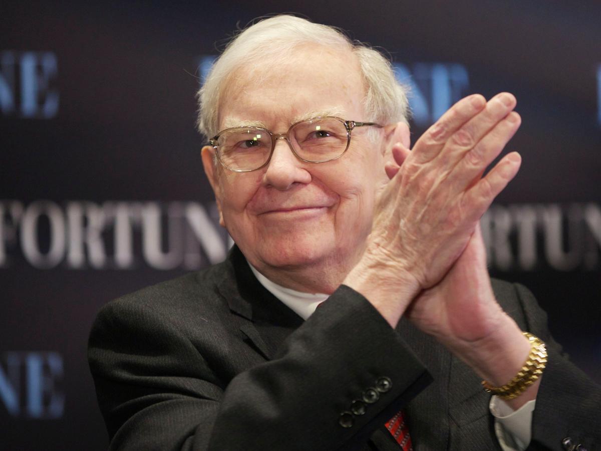 Buffett's Apple Stake: Impact Of Trump-Era Tariffs Buffett's Apple Stake: Impact Of Trump-Era Tariffs