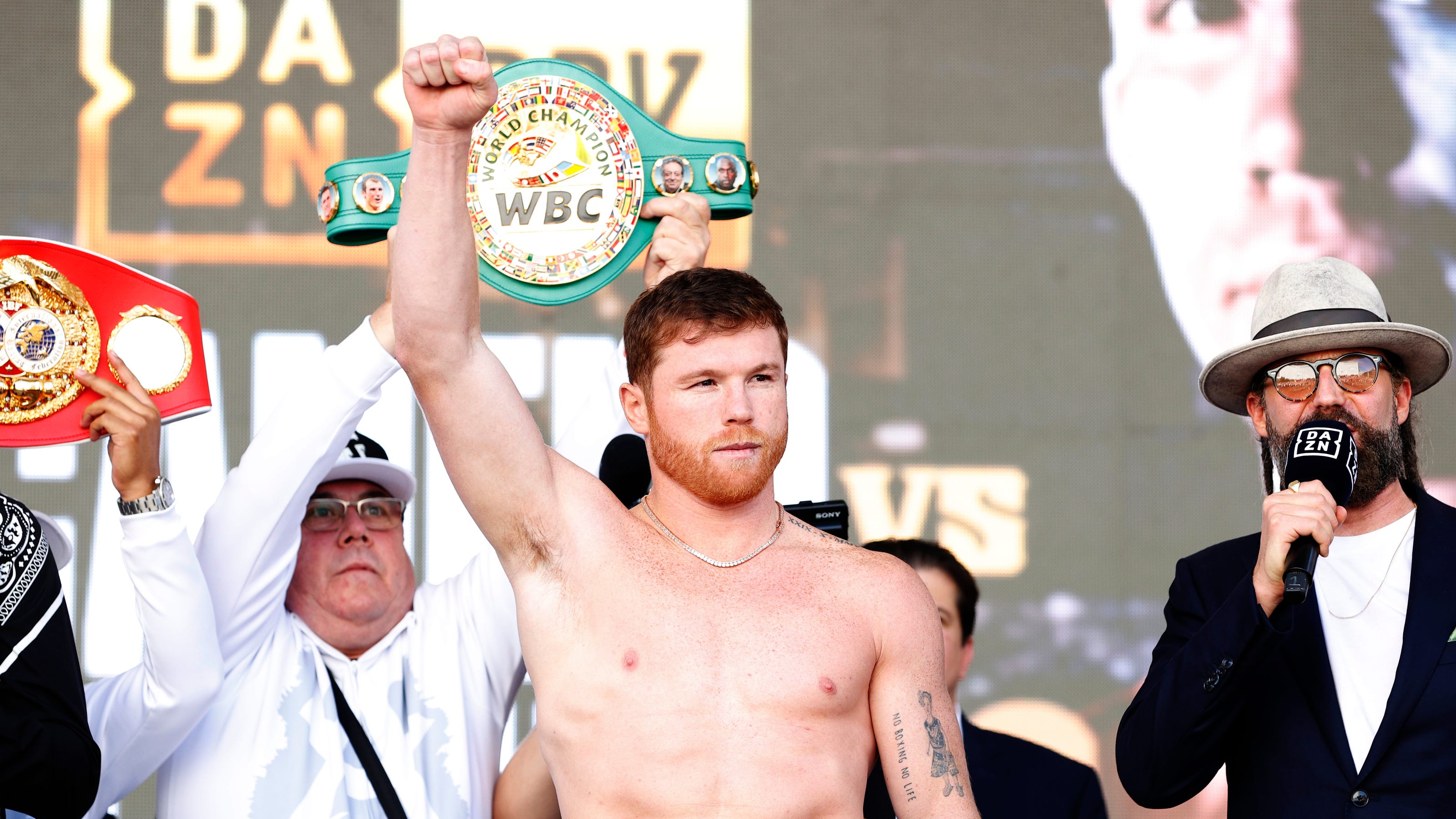 Canelo Too Big To Lose? Sanchez Predicts Alvarez Victory Over Crawford Canelo Too Big To Lose? Sanchez Predicts Alvarez Victory Over Crawford