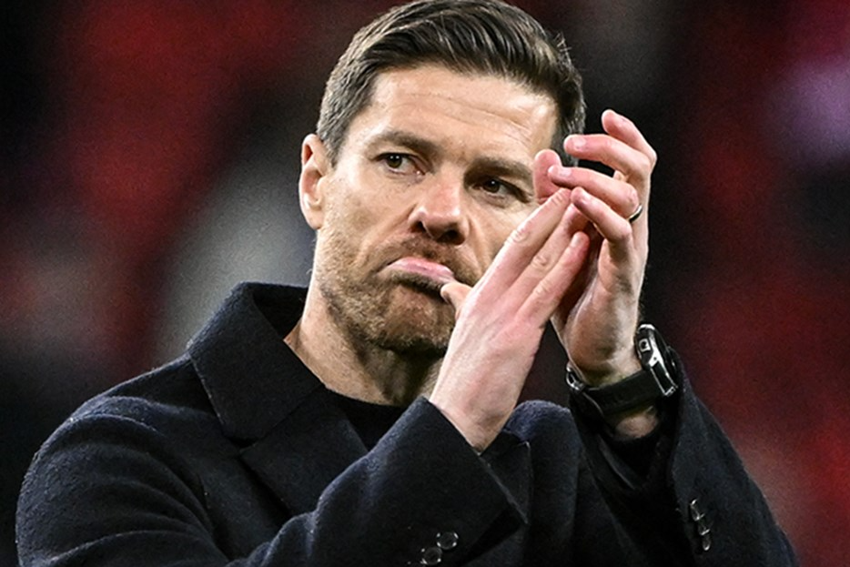 Carlo Ancelotti'nin Yerine Jürgen Klopp: Bir Karşılaştırma Carlo Ancelotti'nin Yerine Jürgen Klopp: Bir Karşılaştırma