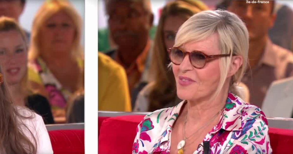 Chantal Ladesou Et L'Autruche De Mask Singer 2025 : Déjà Démasquée ? Chantal Ladesou Et L'Autruche De Mask Singer 2025 : Déjà Démasquée ?