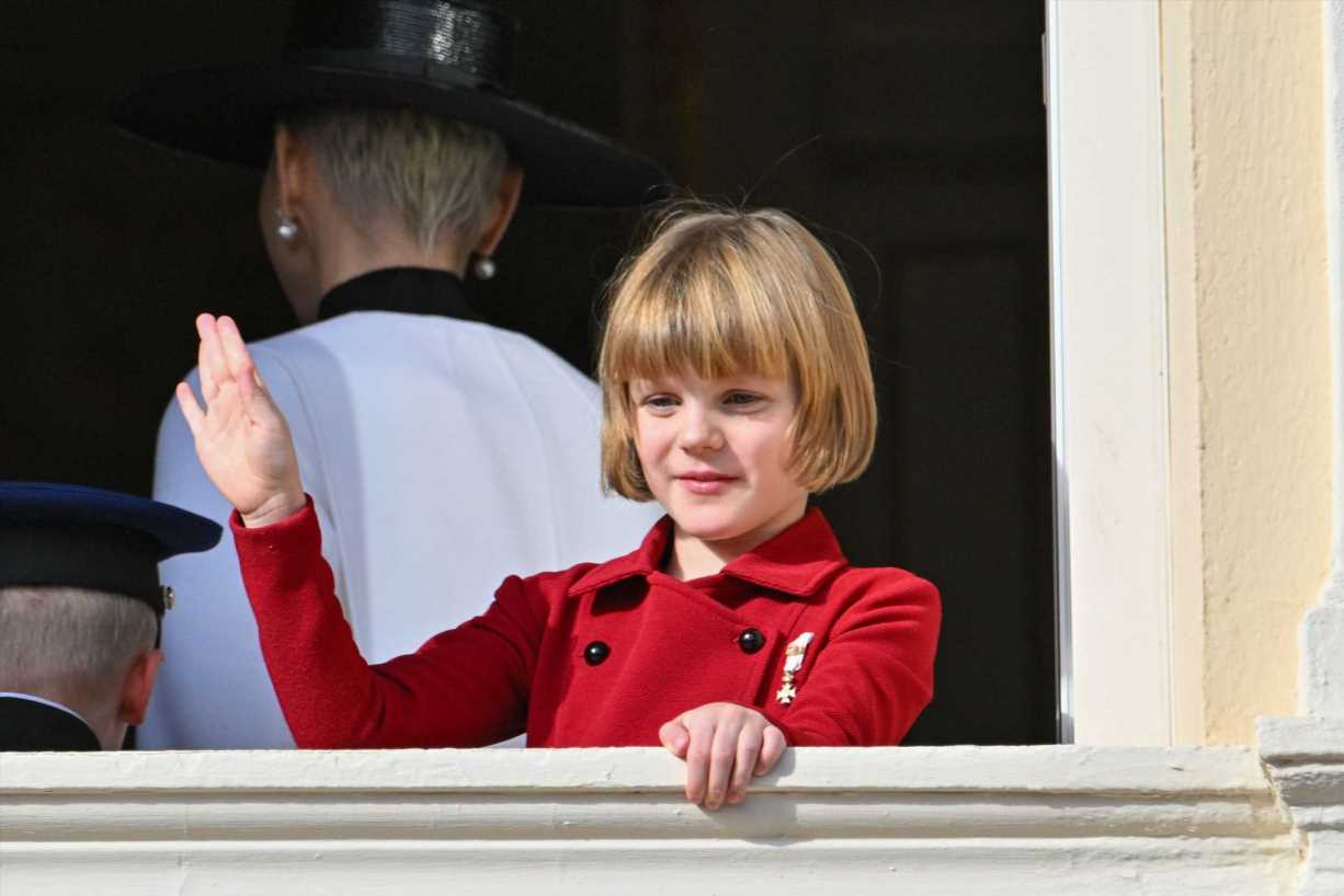 Charlene De Mónaco: El Lino, Una Opción Elegante Para El Otoño Charlene De Mónaco: El Lino, Una Opción Elegante Para El Otoño