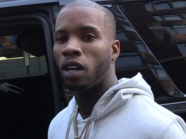 Chicago Gun Laws Vs. Texas: Tory Lanez's Potential Sentence Compared Chicago Gun Laws Vs. Texas: Tory Lanez's Potential Sentence Compared