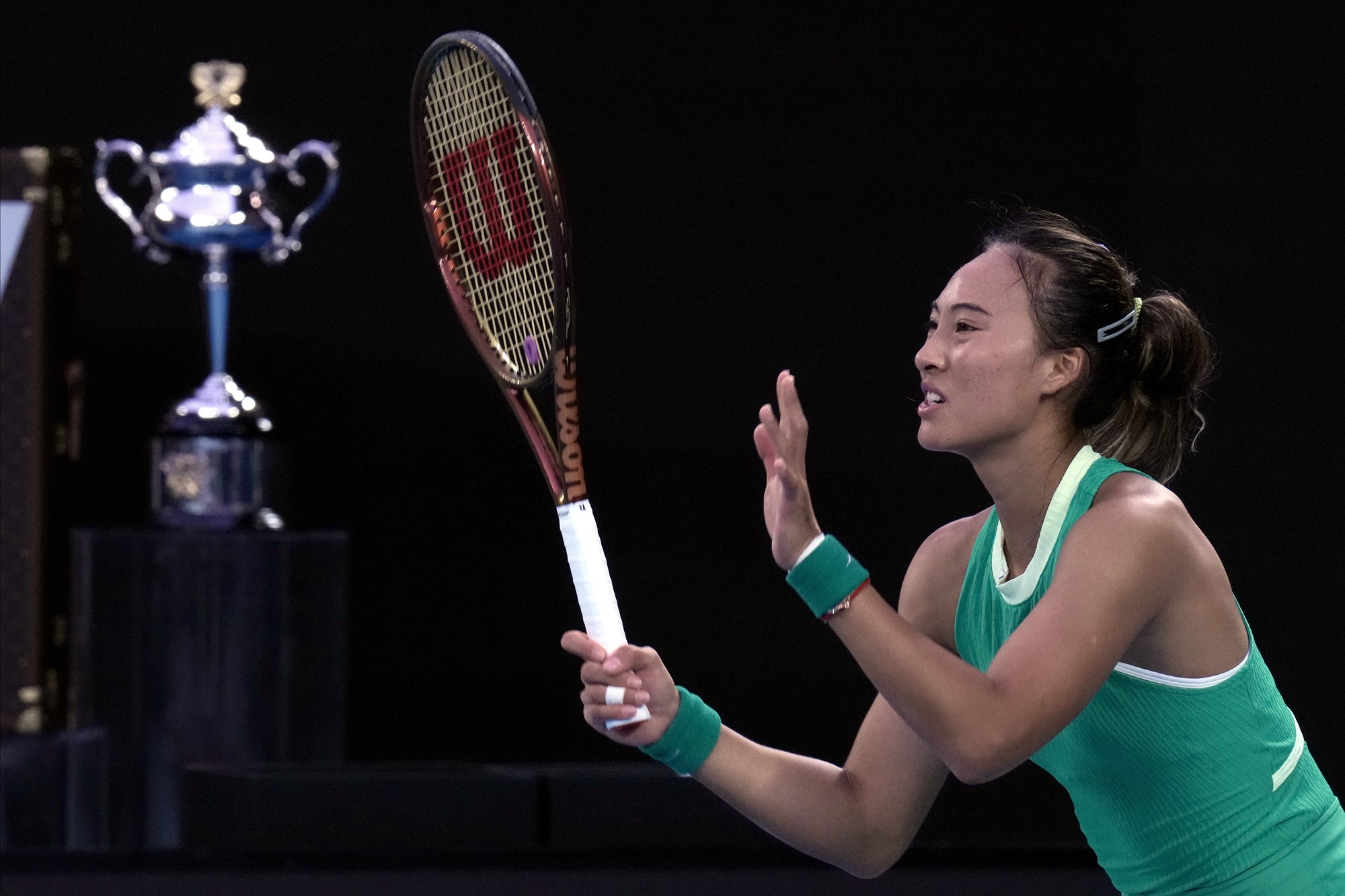 China's Zheng Qinwen Earns First Win Against Sabalenka, Advances To Italian Open Semifinals China's Zheng Qinwen Earns First Win Against Sabalenka, Advances To Italian Open Semifinals