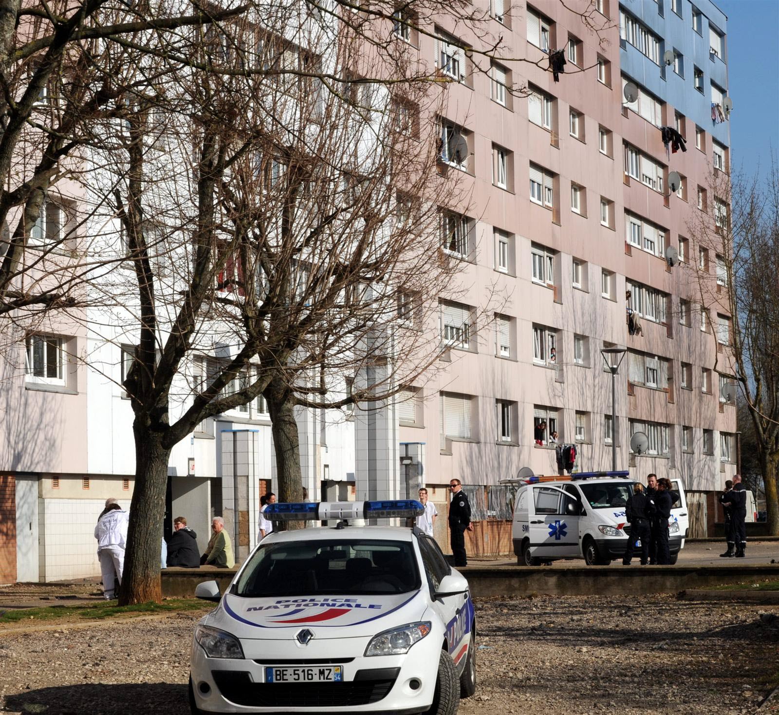 Chute Mortelle À Dijon : Un Jeune Ouvrier Décède Après Une Chute Du 4e Étage Chute Mortelle À Dijon : Un Jeune Ouvrier Décède Après Une Chute Du 4e Étage