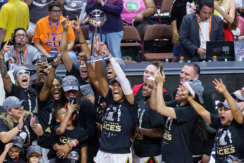 Clutch Performance: Deja Kelly Leads Las Vegas Aces To Win Clutch Performance: Deja Kelly Leads Las Vegas Aces To Win