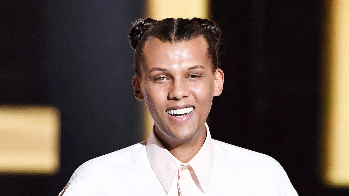 Coldplay Rejoint Stromae Et Pomme Pour Une Nouvelle Version De 
