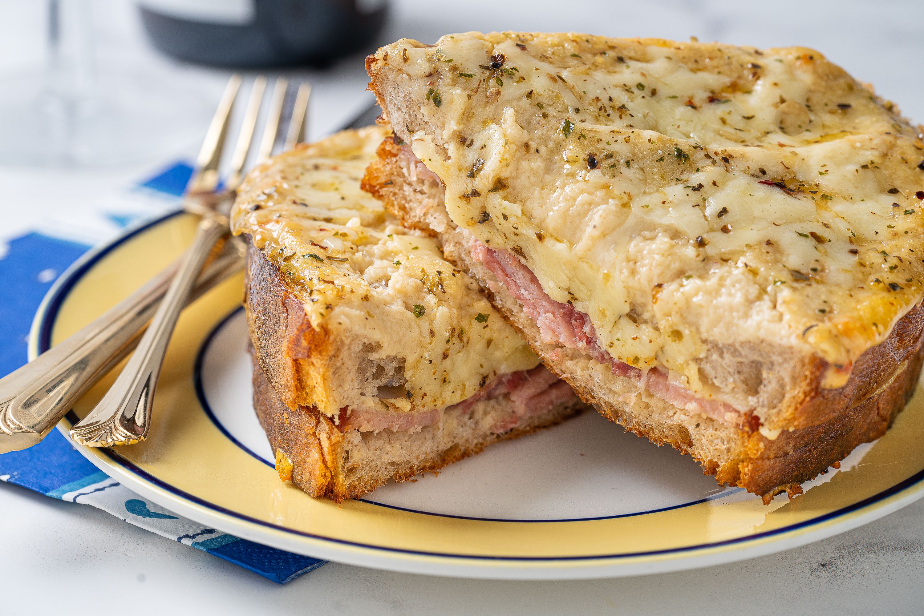 Cómo Hacer Un Croque Monsieur: Receta Sencilla Paso A Paso Cómo Hacer Un Croque Monsieur: Receta Sencilla Paso A Paso