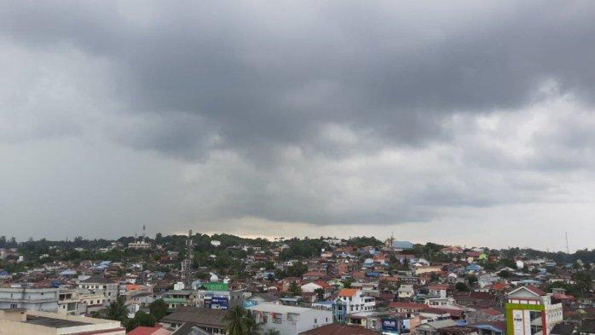 Cuaca Bandung Besok, 23 April 2024: Peringatan Hujan Hingga Sore Cuaca Bandung Besok, 23 April 2024: Peringatan Hujan Hingga Sore