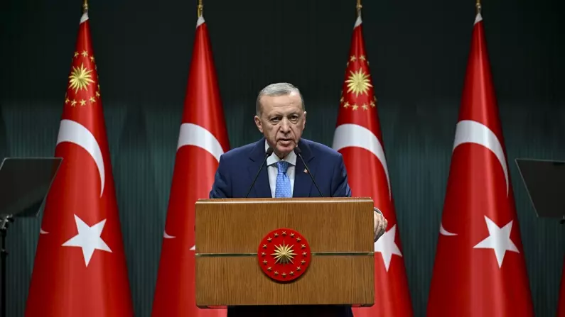 Cumhurbaşkanı Erdoğan Ve Birleşik Arap Emirlikleri Devlet Başkanı'nın Telefon Görüşmesi Cumhurbaşkanı Erdoğan Ve Birleşik Arap Emirlikleri Devlet Başkanı'nın Telefon Görüşmesi