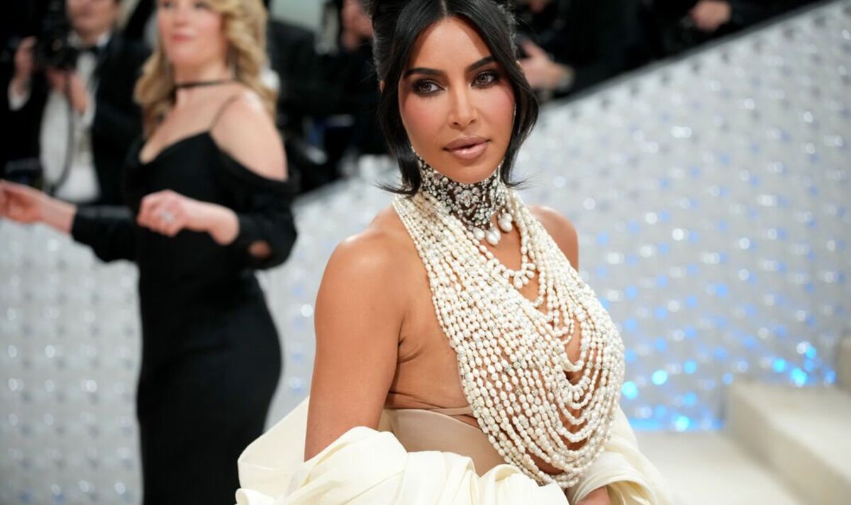Days Before Met Gala 2025, Kim Kardashian Undergoes Laser Treatment Days Before Met Gala 2025, Kim Kardashian Undergoes Laser Treatment