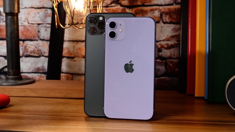 Despite Apple Price Target Cut, Wedbush's Bullish Outlook: Should You Invest? Despite Apple Price Target Cut, Wedbush's Bullish Outlook: Should You Invest?