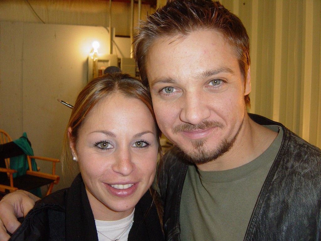 Did Jessica Simpson And Jeremy Renner Ever Date? A Timeline Of Events Did Jessica Simpson And Jeremy Renner Ever Date? A Timeline Of Events