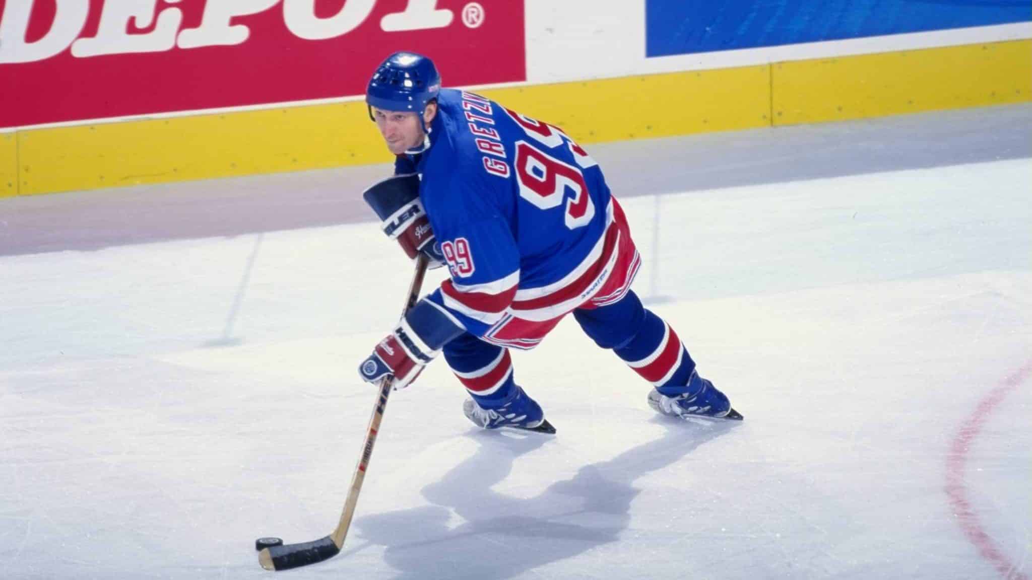 Discover Wayne Gretzky: Fast Facts For Hockey Fans Discover Wayne Gretzky: Fast Facts For Hockey Fans