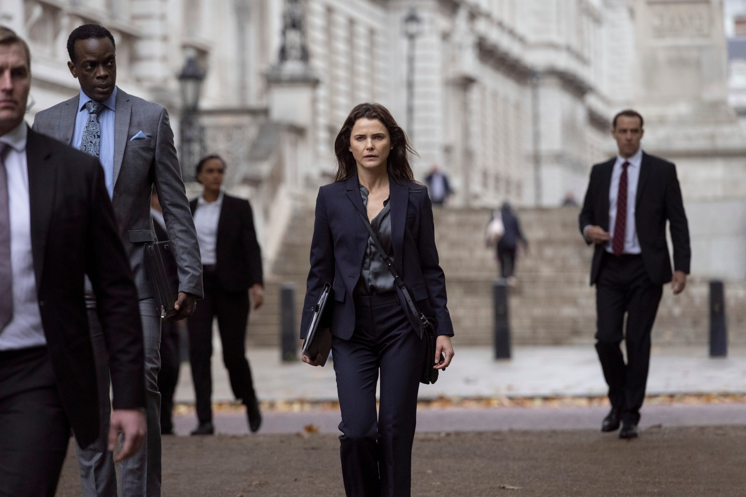 Distribuție De Lux Pe Netflix: Așteptări Mari Pentru Noul Serial Distribuție De Lux Pe Netflix: Așteptări Mari Pentru Noul Serial