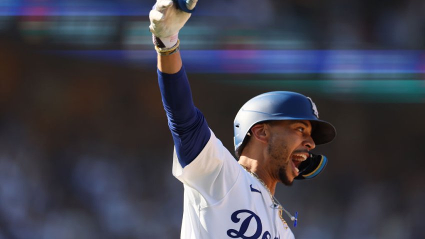 Dodgers' Betts Sidelined By Illness, Sits Out Freeway Series Dodgers' Betts Sidelined By Illness, Sits Out Freeway Series