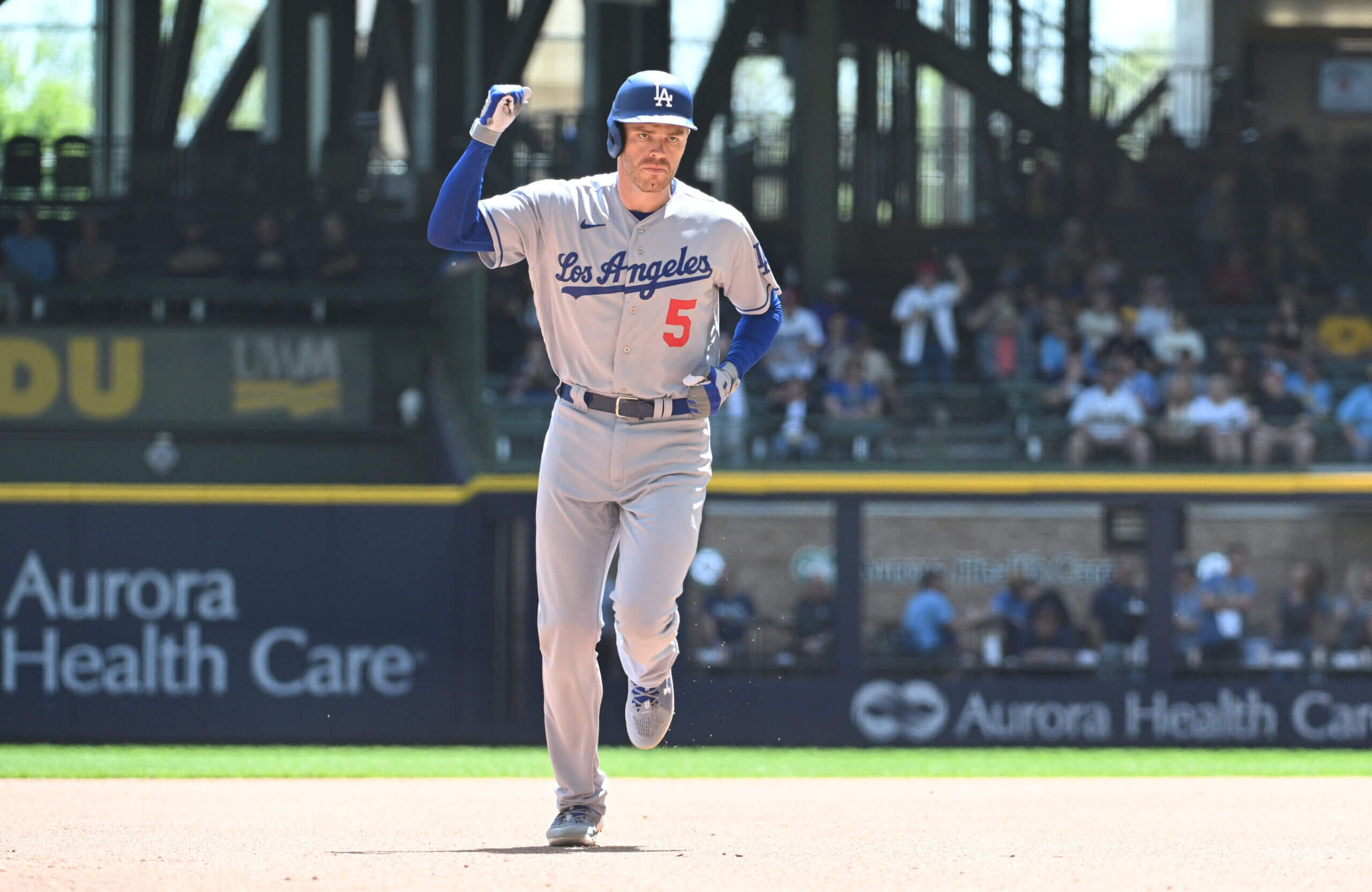 Dodgers Defeat Giants: Freeman, Kim Hit Home Runs In Comeback Win Dodgers Defeat Giants: Freeman, Kim Hit Home Runs In Comeback Win