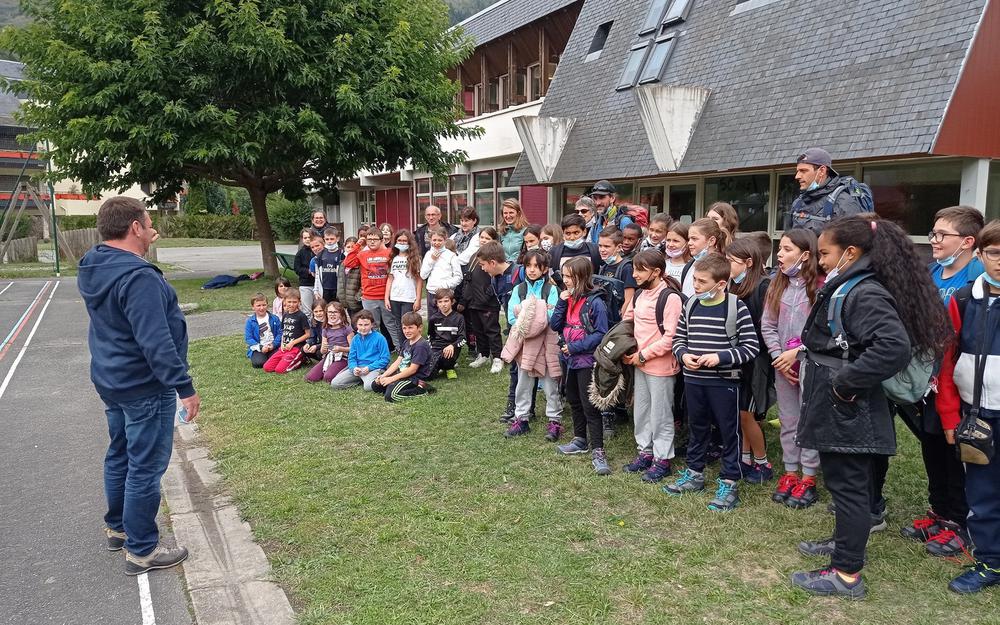 Du Passé Au Présent: L'endurance Des Fabricants De Charentaises De Saint-Brieuc Du Passé Au Présent: L'endurance Des Fabricants De Charentaises De Saint-Brieuc