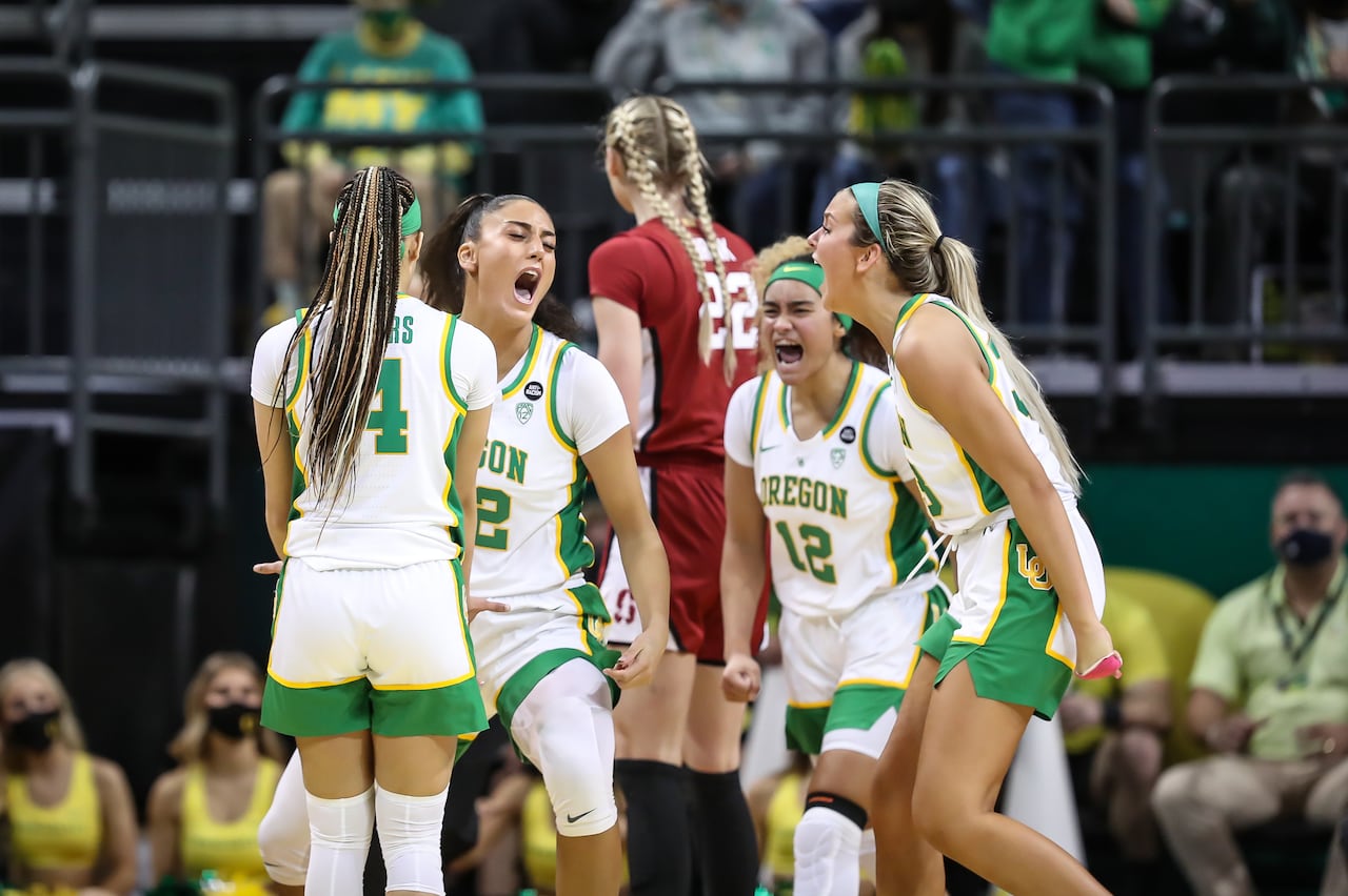 Duke Defeats Oregon Ducks In NCAA Women's Basketball Tournament Duke Defeats Oregon Ducks In NCAA Women's Basketball Tournament