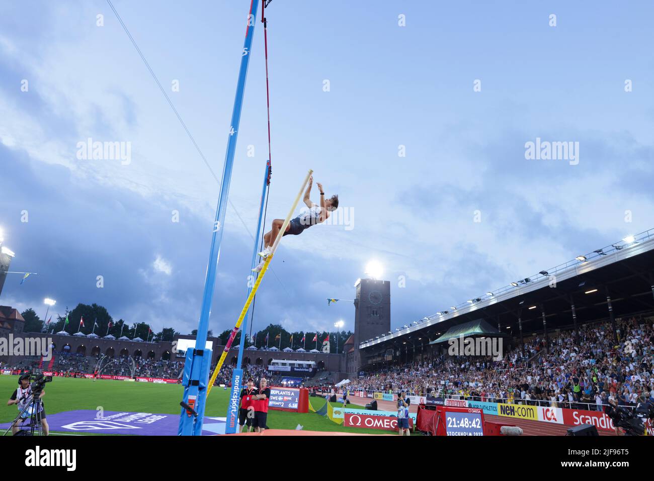 Duplantis' Diamond League Debut: A New Era In Pole Vault Duplantis' Diamond League Debut: A New Era In Pole Vault